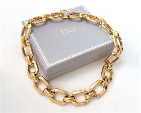 christian dior gold chain.